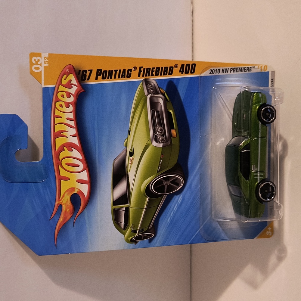 D11 Hot Wheels 67 Pontiac Firebird 400  with shipping protector